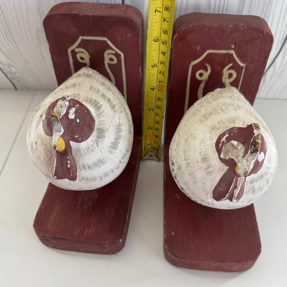 Chicken Bookends, Hand Carved Painted Wood - Bead and Tail - Picture 7 of 9